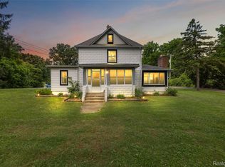 3071 Churchill Rd, Auburn Hills, MI 48326