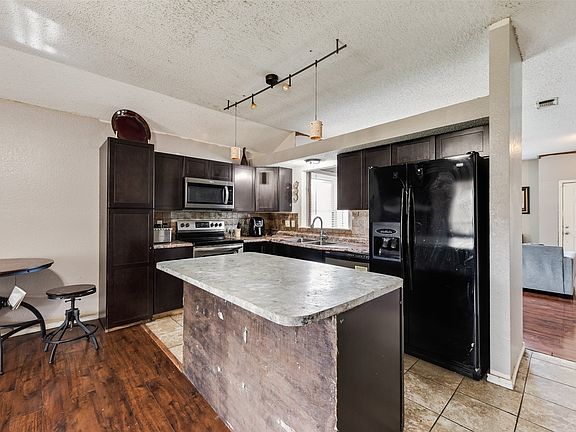 3rd image of 1205 Candlenut Ct