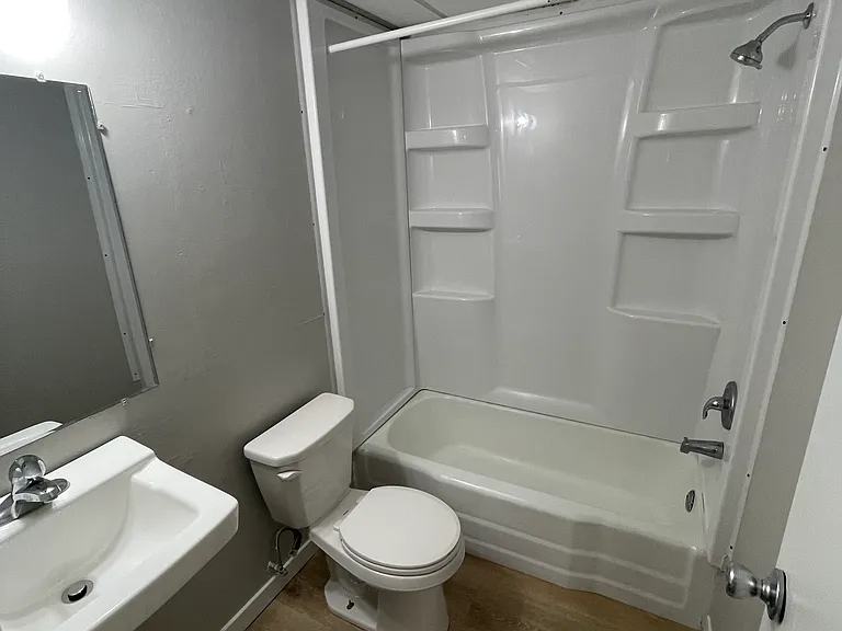1008 S 30th Ave #8 — Photo 8