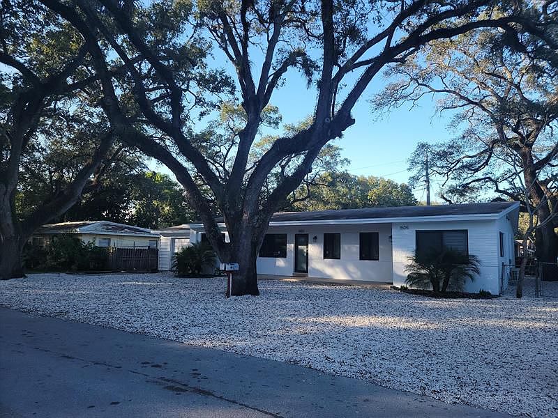 1st image of 1505 SW 32nd St