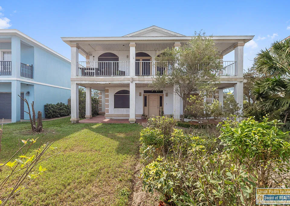 813 N Shore Dr