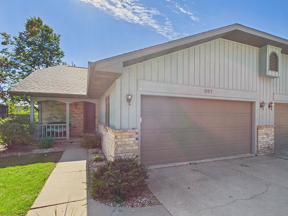 1st image of 907 W Ridgeview Dr
