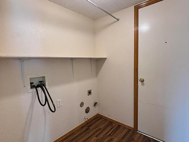 7440 Luz De Lumbre Ave — Photo 19