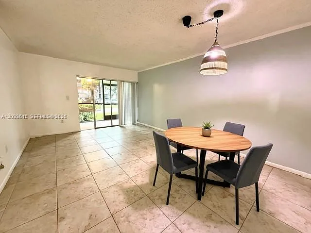 731 N Pine Island Rd #103 — Photo 3
