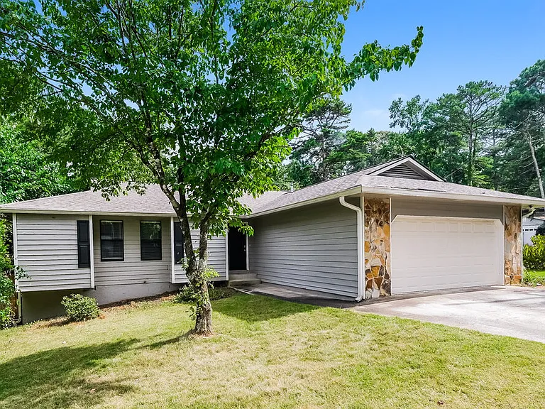 5503 Springwood Ln — Photo 3