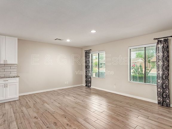 5th image of 4833 E Kathleen Rd