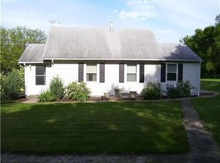 3577 Rogers Rd NW, Cedar Rapids, IA 52405