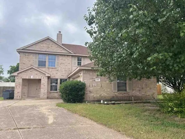 332 Bob White Dr, Red Oak, TX 75154