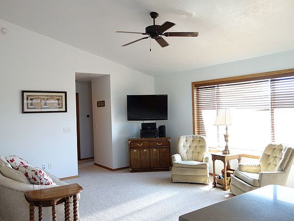 Spacious Great Room