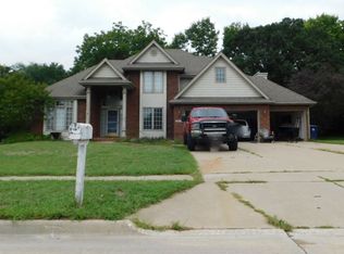 2518 135th St, Urbandale, IA 50323