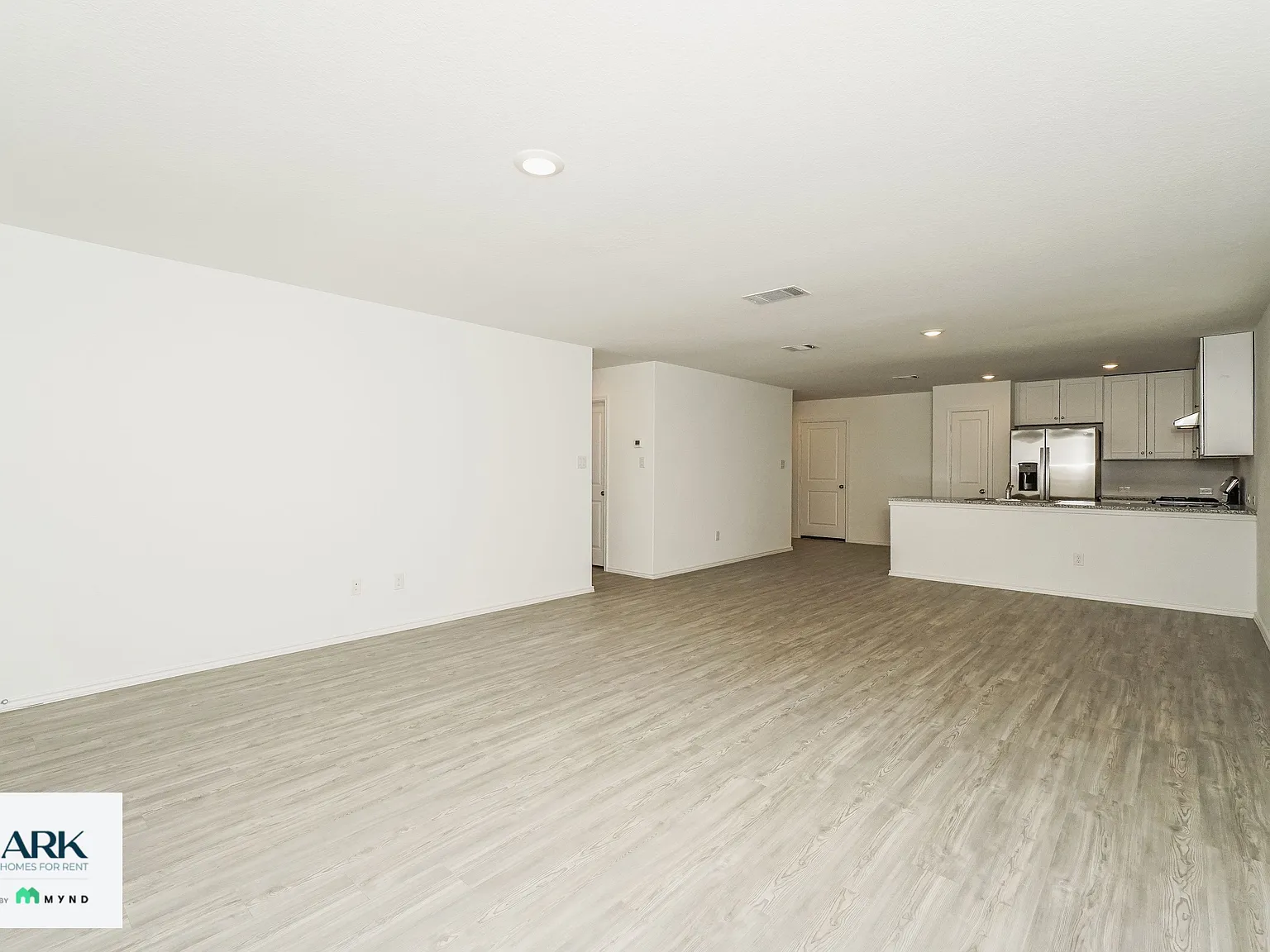 3 bed, 2.0 bath, 1474 sqft, $1,775 — Photo 3