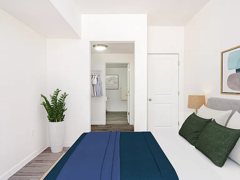 Pacific Ridge Apartments — Photo 16