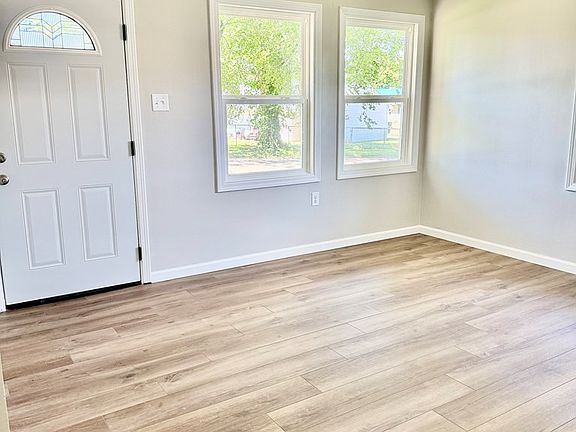 2nd image of 508 Morse St