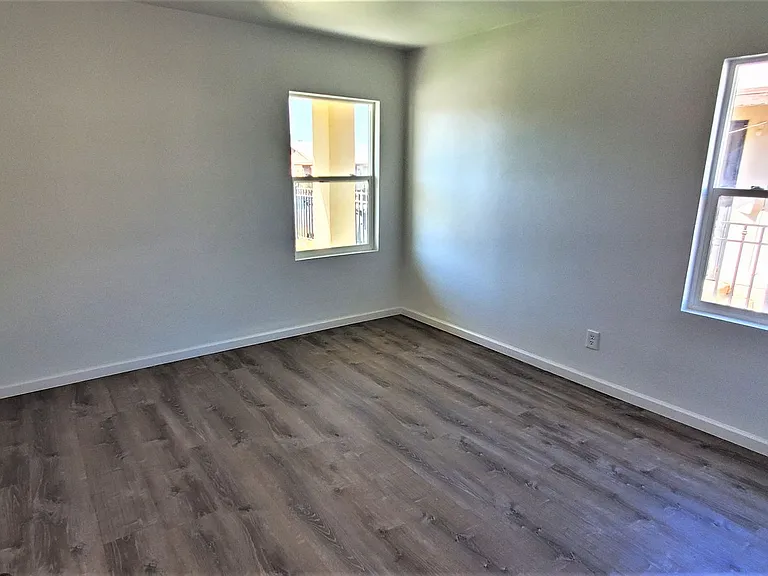 706 W Euclid Ave — Photo 16