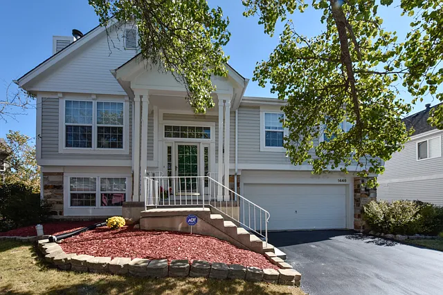 1446 Leeward Ct photo 1