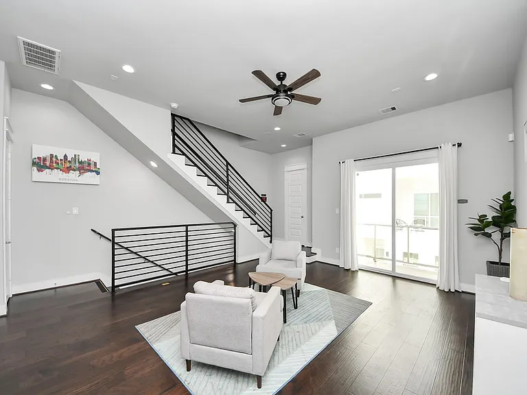 2116 Naomi St #C — Photo 19