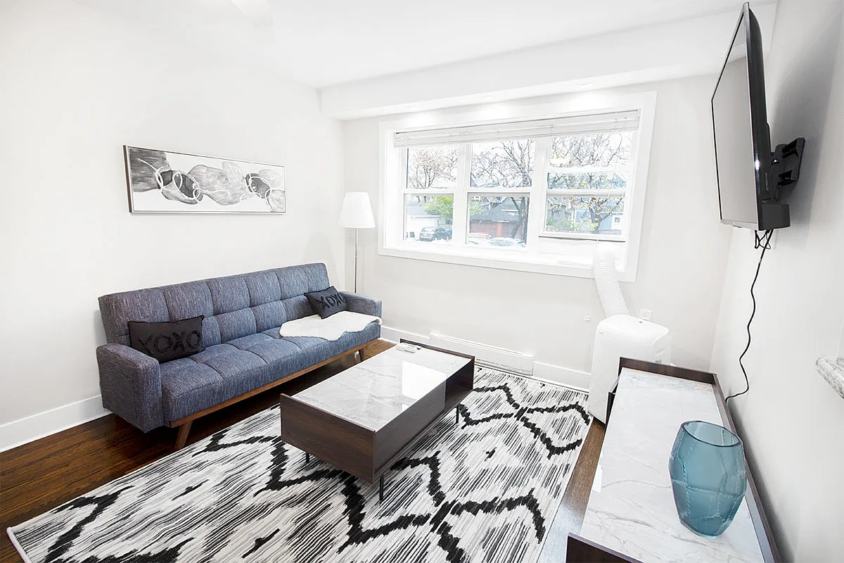 700 Corydon Avenue — Photo 4