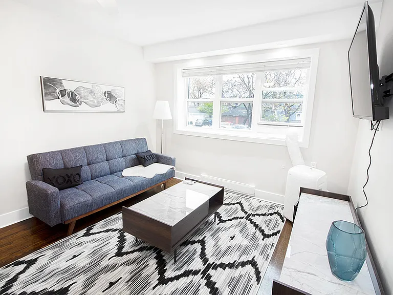700 Corydon Ave #A — Photo 4