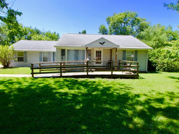 115 Stahl Ave, Washington, IL 61571