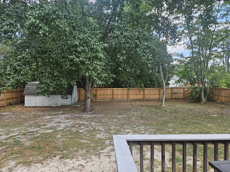 1818 Cherokee Dr — Photo 15
