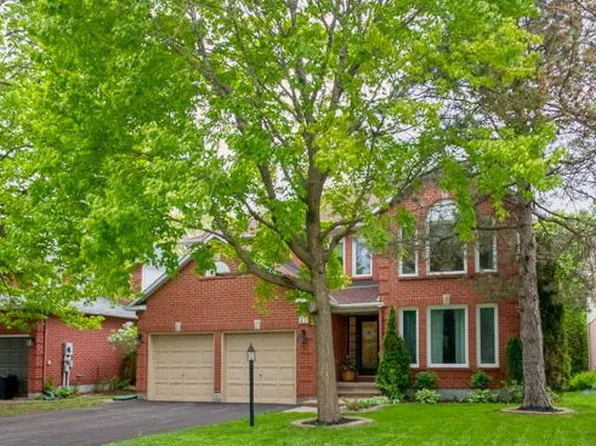27 Sherk Cres, Ottawa, ON K2K 2L3