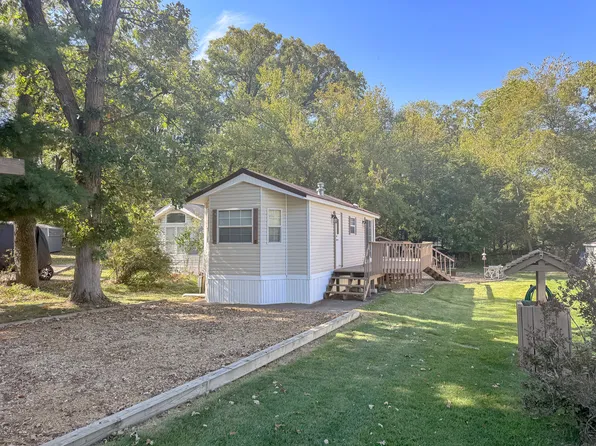 27/78 Woodhaven Dr E, Sublette, IL 61367