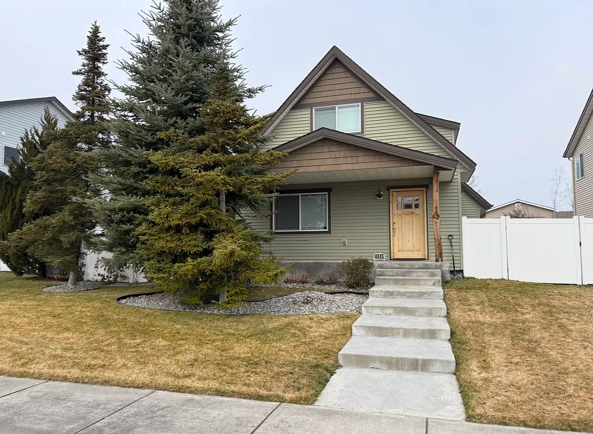 3 bed, 1422 sqft, $2,050 — Photo 1