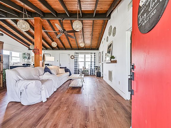 3rd image of 16519 Captain Kidd Rd