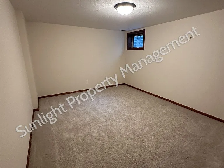 2940 Rimrock Rd #2 — Photo 16