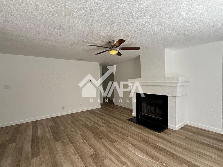 7106 Sunlit Trail Dr — Photo 6
