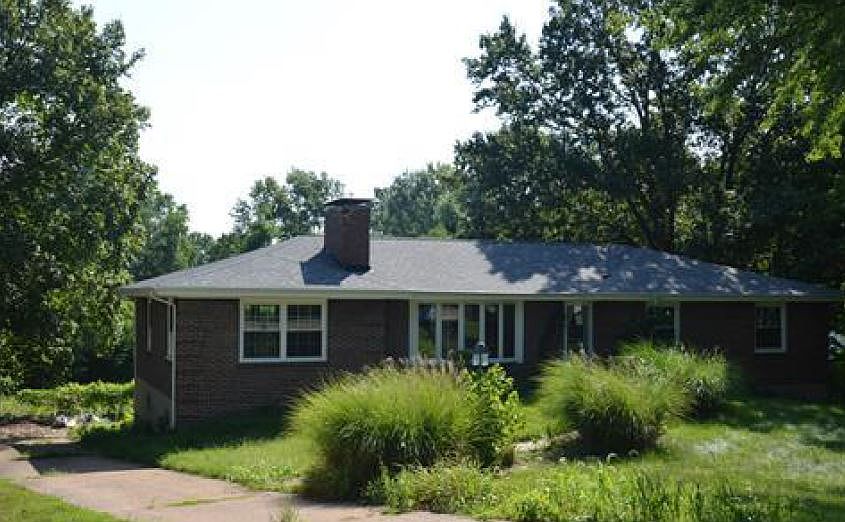 2nd image of 641 Kehrs Mill Rd