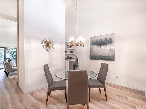 4th image of 14237 NE 2nd Pl #97F