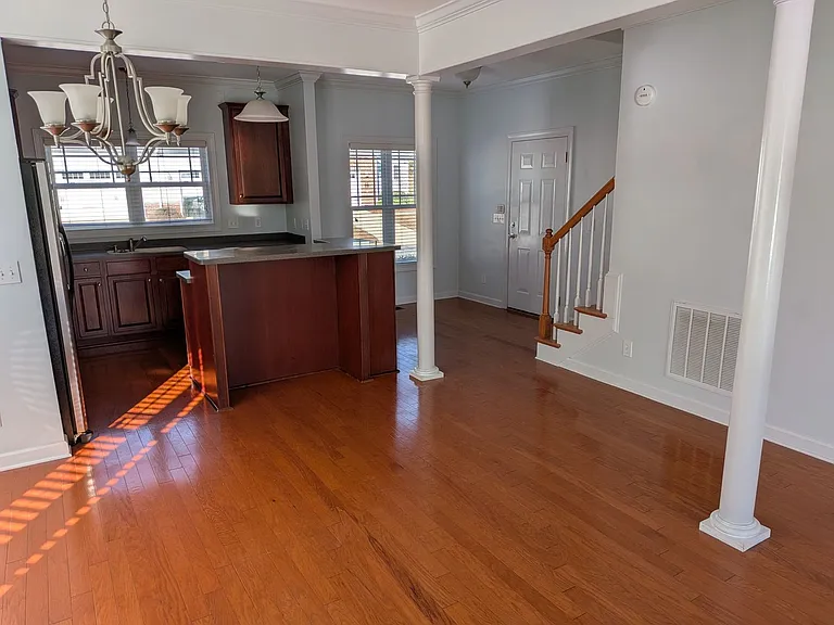 927 Kensington Park Rd — Photo 7