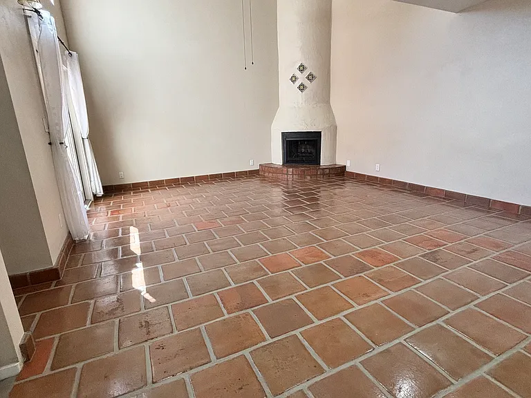 7023 E 4th St #102 — Photo 10