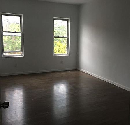 3 bed room is the Master bed room with half bath