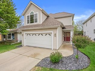 2337 S 95th St, West Allis, WI 53227