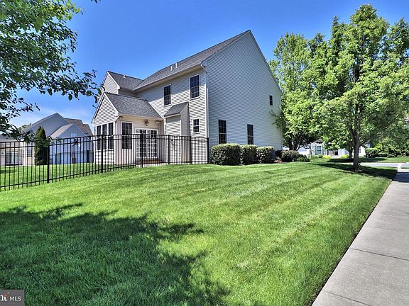 2nd image of 312 Squire Ln