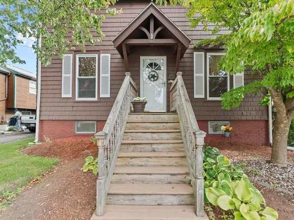 101 Wyman St, Lynn, MA 01905