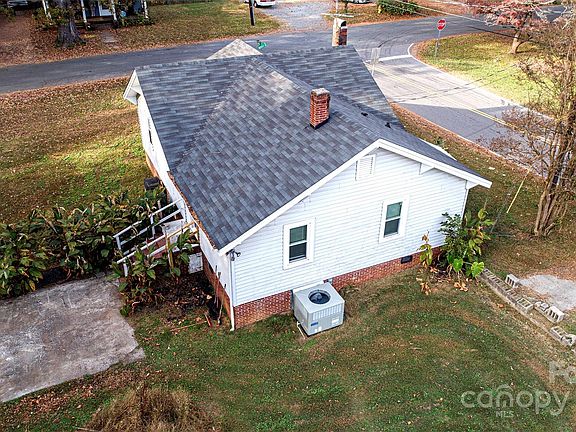 4th image of 324 N Linwood Ave