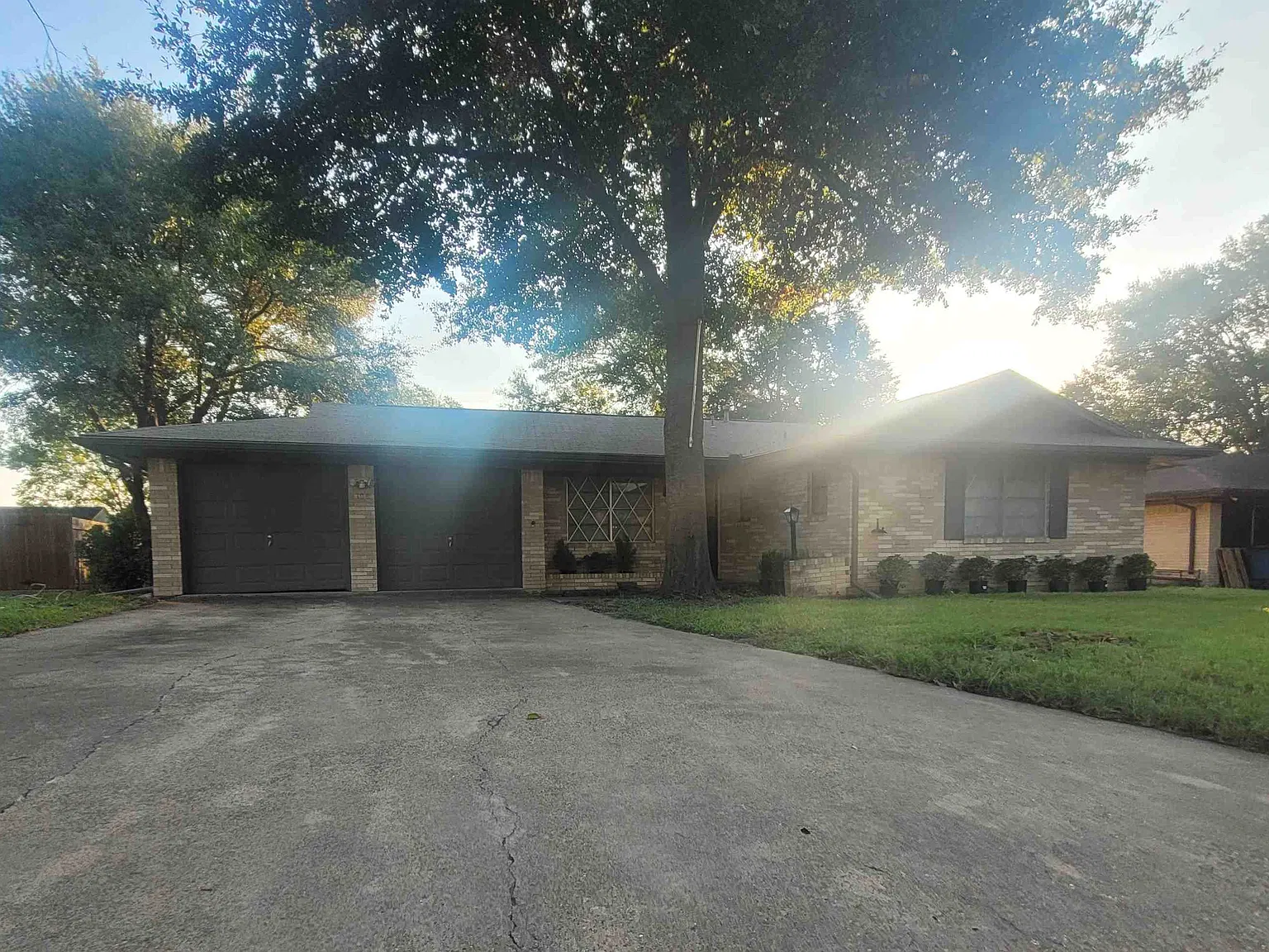 3 bed, 1.5 bath, 1509 sqft, $2,000 — Photo 2