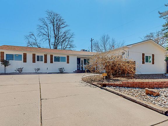 2nd image of 2900 Alcazar St NE