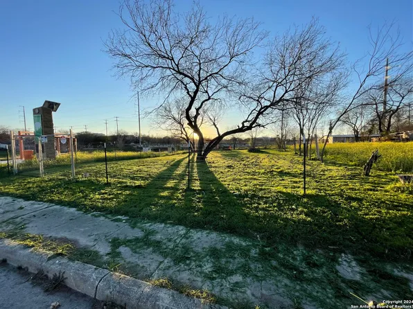 331 N SAN IGNACIO AVE LOT 25, San Antonio, TX 78237