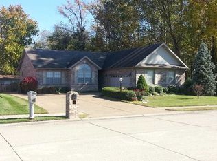 8825 Southport Dr, Evansville, IN 47711