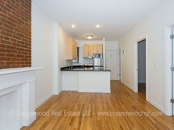 5th image of 172 E 82nd St APT 4B