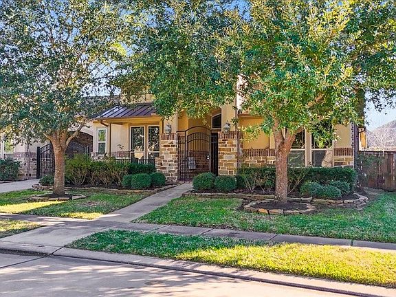 2nd image of 23535 Bellina Dr