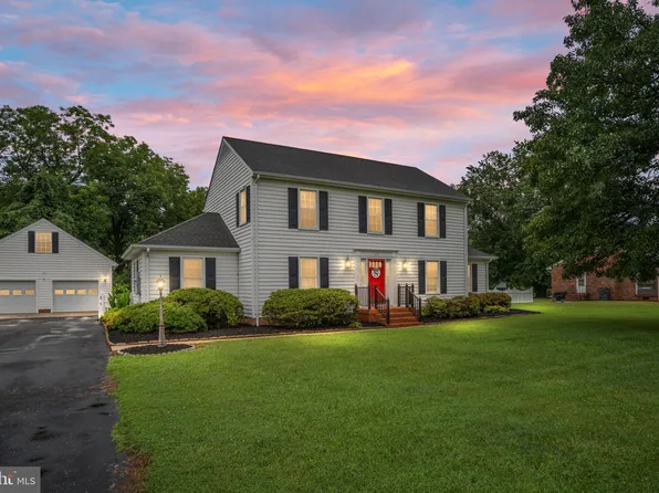 112 Dorsey Ln, Bowling Green, VA 22427