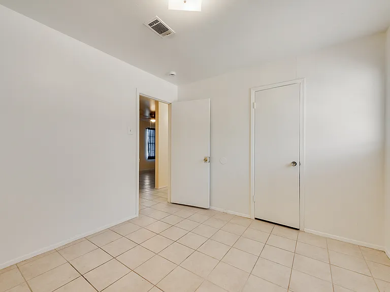 506 N Elm St #A — Photo 12