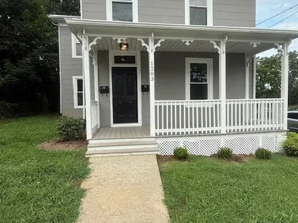 1203 Walnut St #B, Staunton, VA 24401