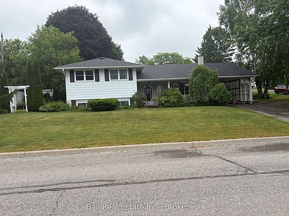 2nd image of 220 Ireton St