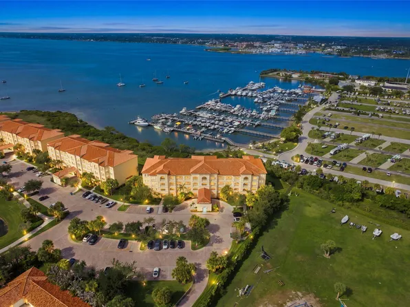 34 HARBOUR ISLE Drive W #PH05, Fort Pierce, FL 34949